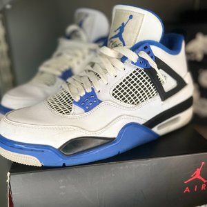 Retro Jordan 4 Motorsport